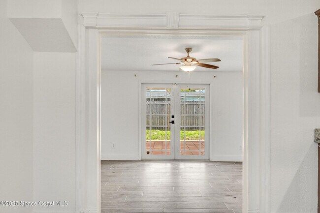 Building Photo - 1185 King St