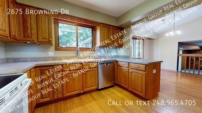 Building Photo - 2675 Browning Dr