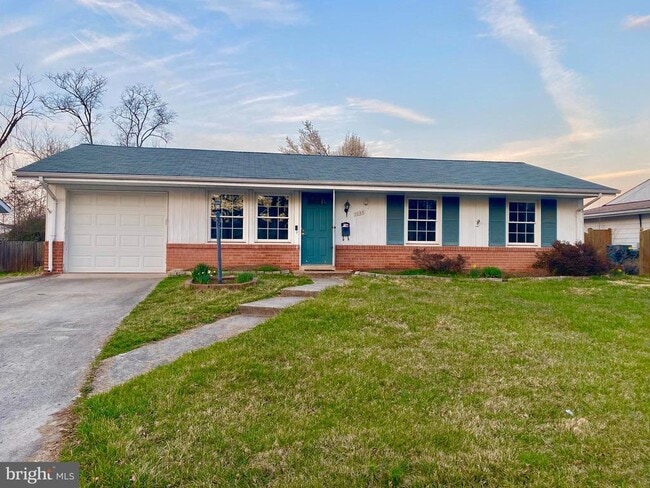 Building Photo - 1042 S Ironwood Rd