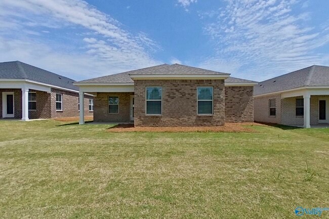 Building Photo - 395 Angela St