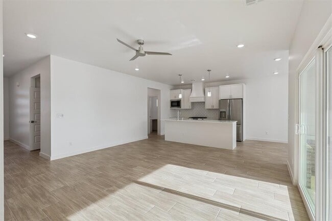 Building Photo - 17920 Anthem Blvd