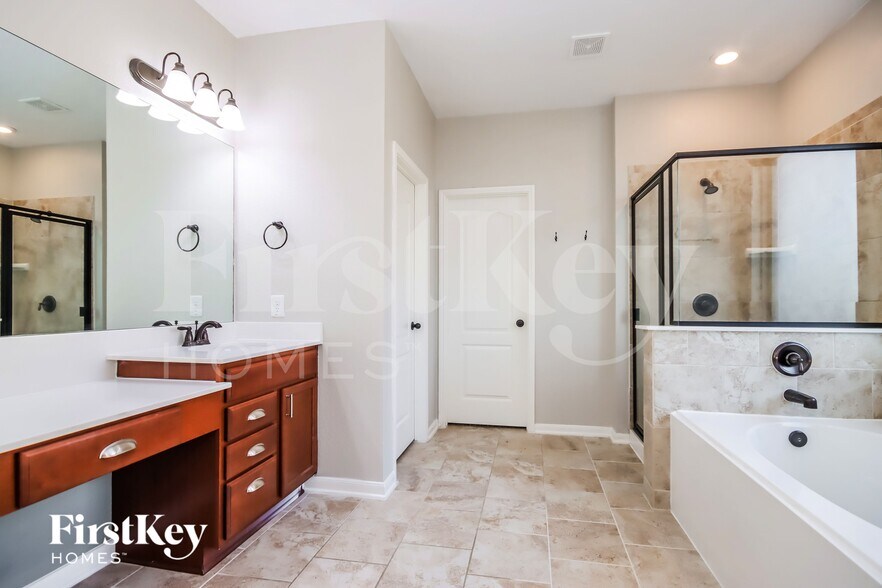 Building Photo - 25515 Kensington Lk Dr