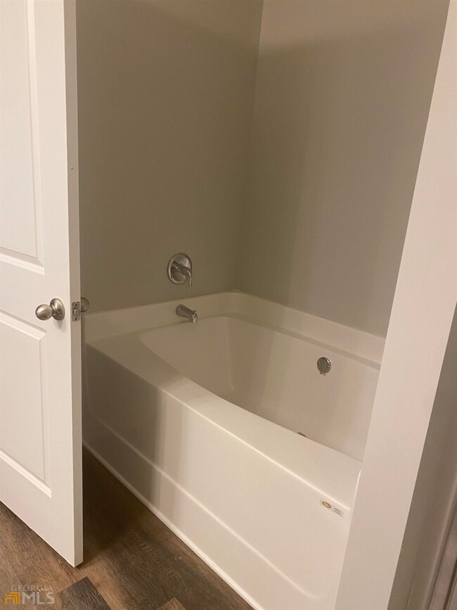 Building Photo - 538 Maggie Ln