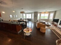 Building Photo - 81 Boylston St