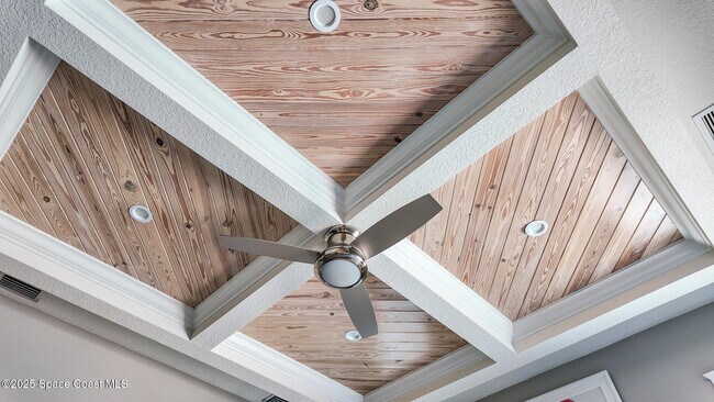 Building Photo - 14 Cottage Ct