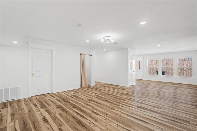 Building Photo - 13497 Walnut Valley Rd