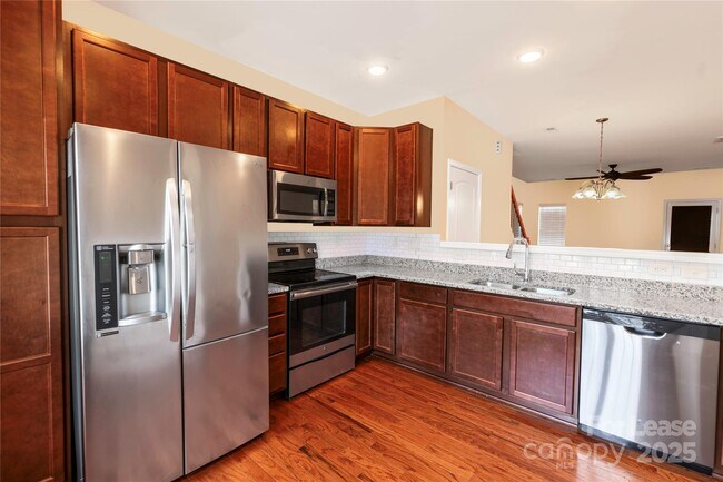 Building Photo - 7314 Sienna Heights Pl