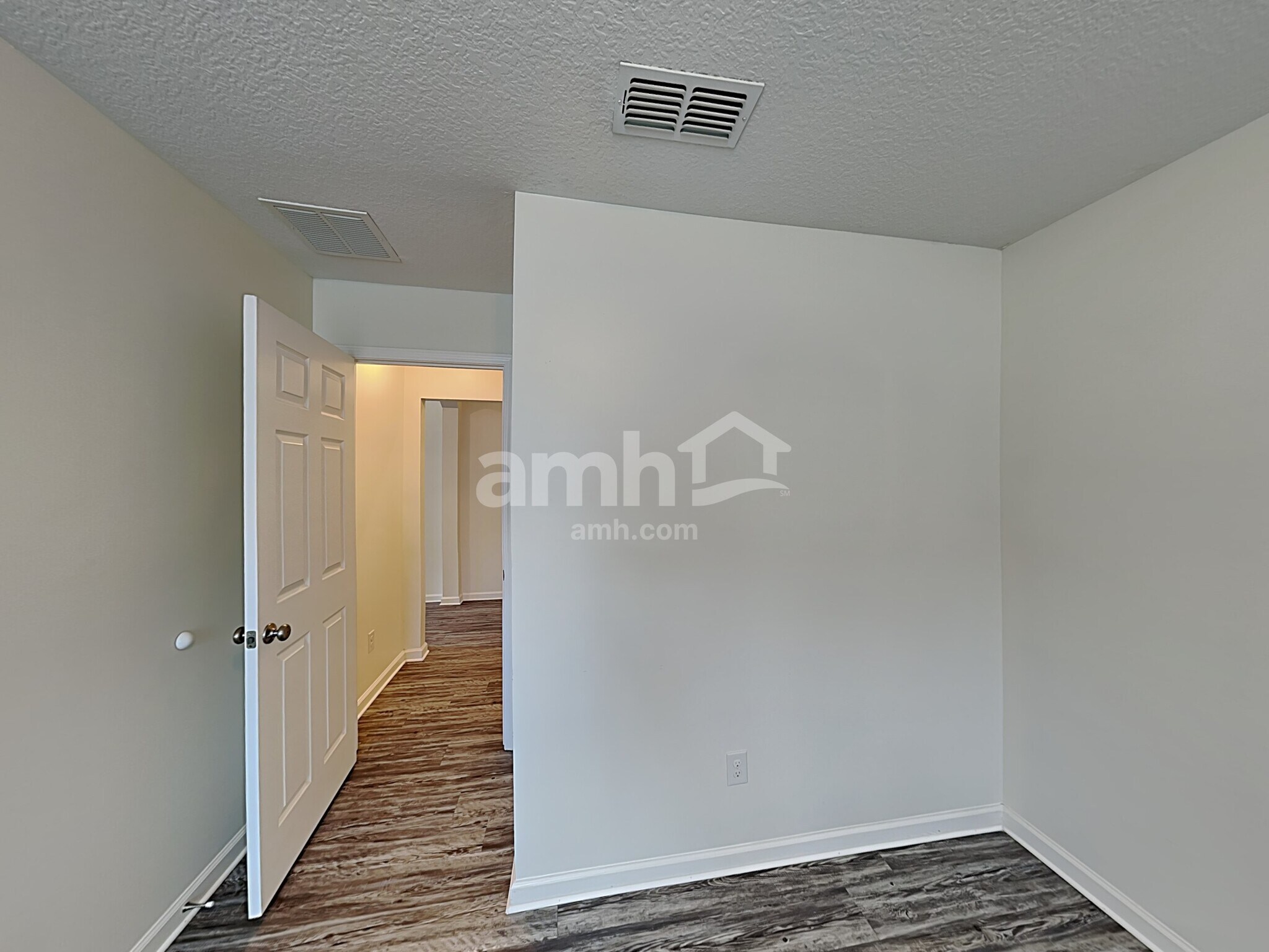 Building Photo - 6127 Sage Willow Way