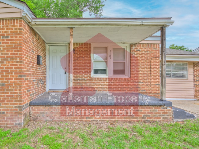 Building Photo - 1105 Bellevidere Dr