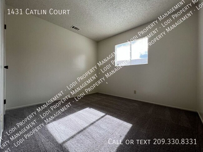 Building Photo - 1431 Catlin Ct