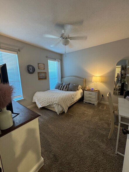 Building Photo - 6991 Halter Loop