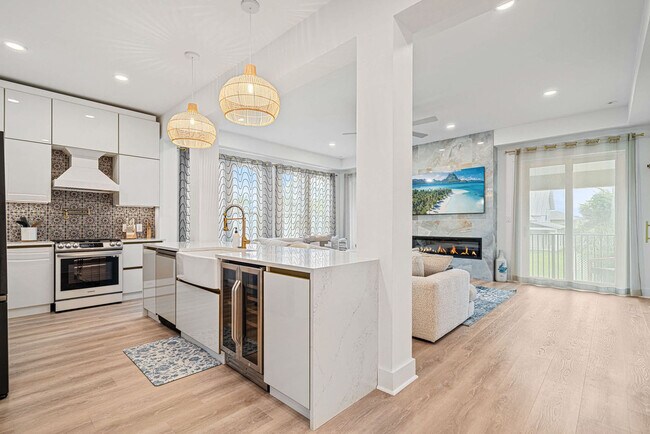 Building Photo - 20 St Francis Dr S