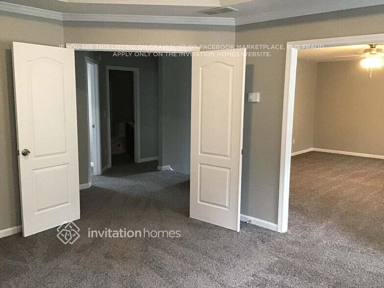 Building Photo - 3643 Aberdeen Way