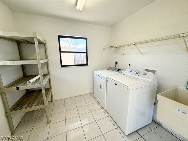 Building Photo - 630 105th Ave N