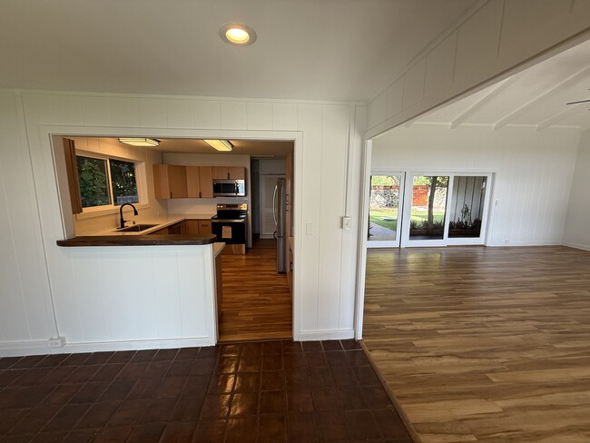 Building Photo - 49-803-803 Kamehameha Hwy