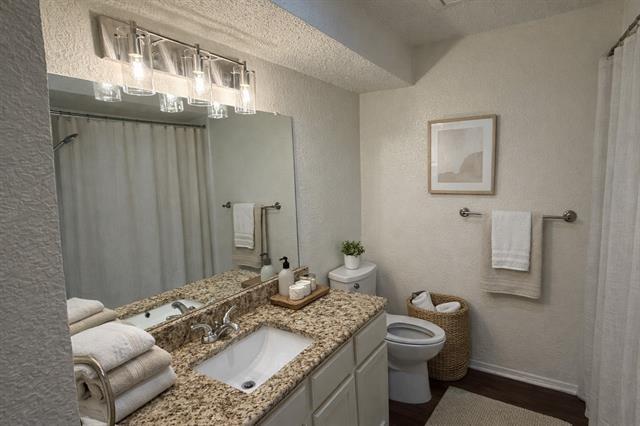 Building Photo - 2509 Stanford St