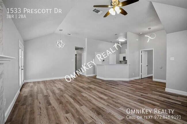 Building Photo - 1533 Prescott Dr