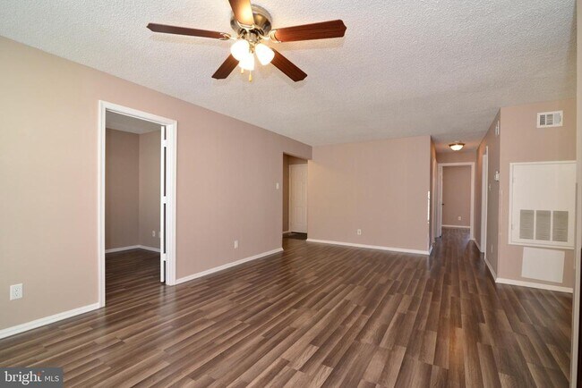 Building Photo - 1113 Huntmaster Terrace NE