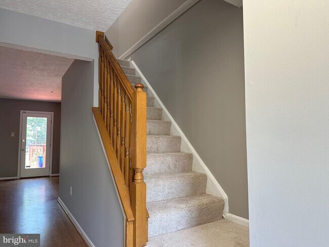 Building Photo - 20527 Lowfield Dr