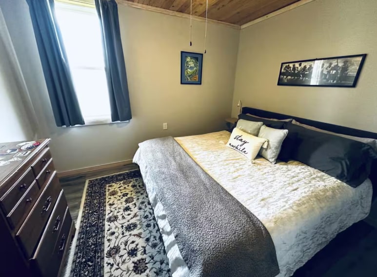 Building Photo - 13530 Scatter Ridge Rd