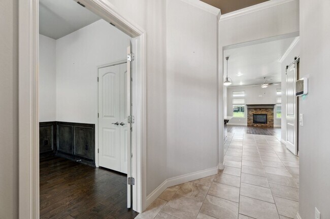 Building Photo - Upscale Comfort Meets Everyday Functionality in This Stunning 3-Car Garage Home!