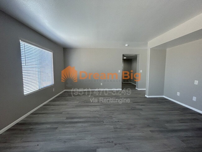 Building Photo - 3857 Akina Ave