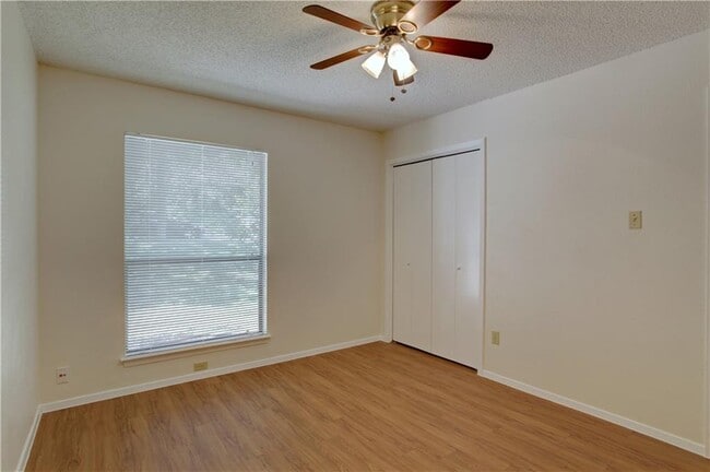 Building Photo - 3309 Sanderling Trail