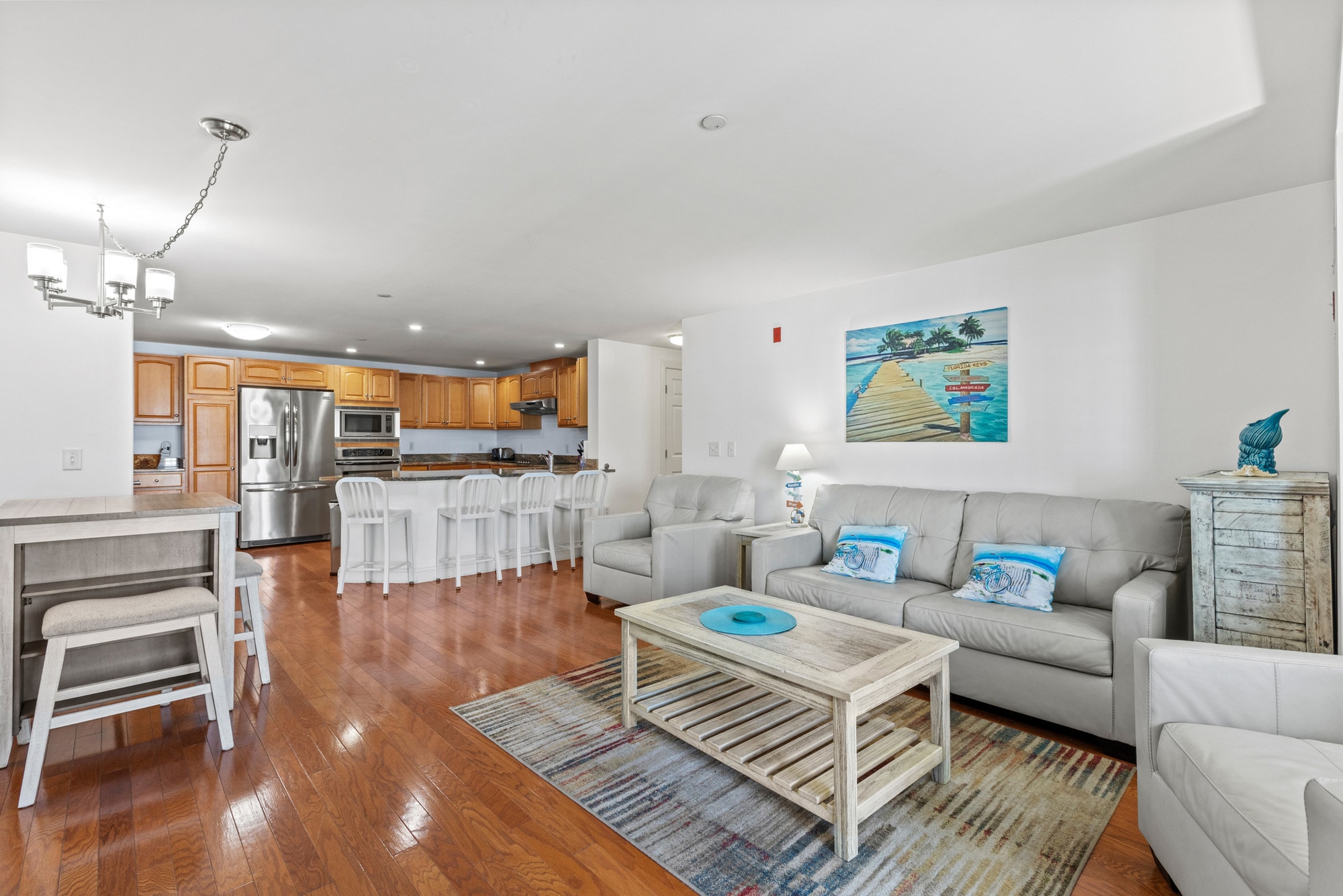 Building Photo - 1 E Grand Ave