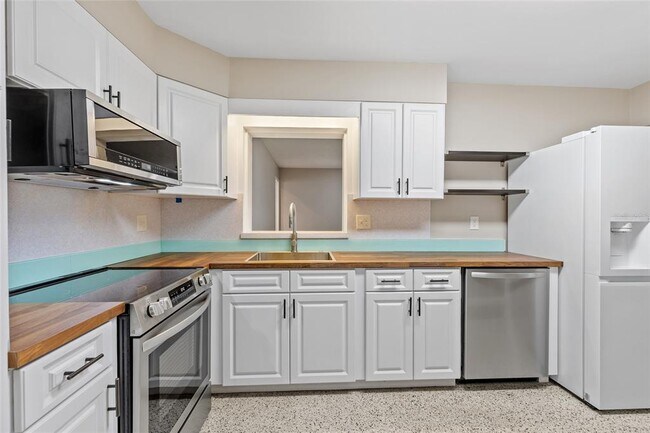 Building Photo - 2700 67th St N