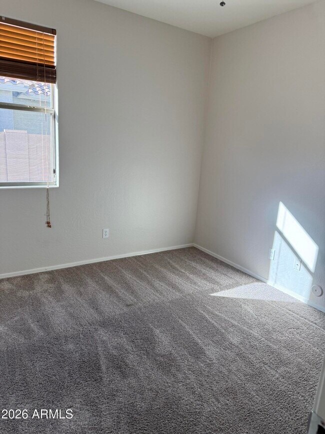 Building Photo - 2667 E Canyon Creek Dr