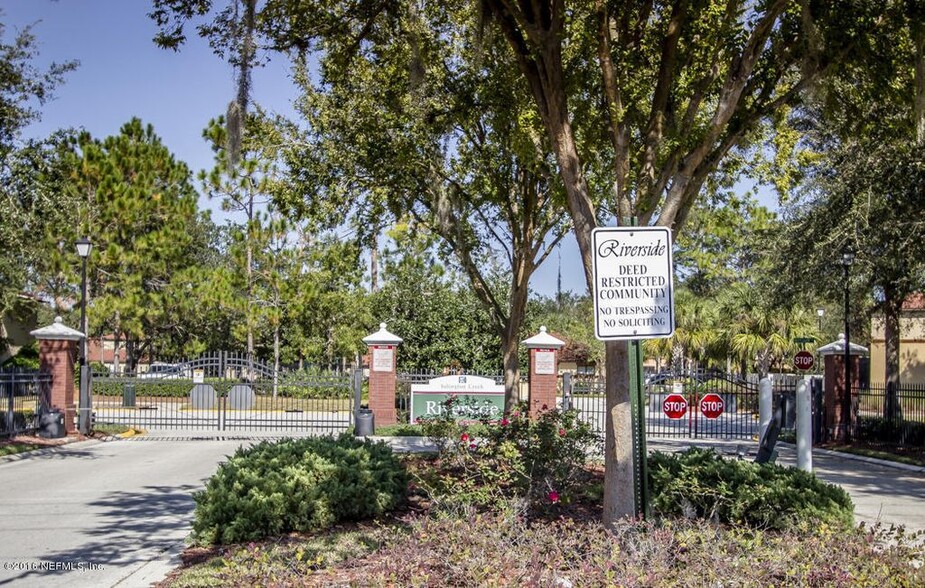 Riverside Front Gate - 743 Ginger Mill Dr
