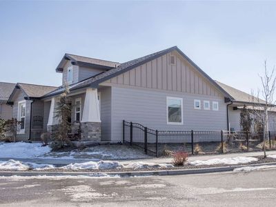 Building Photo - Beautiful Home in Avimor!
