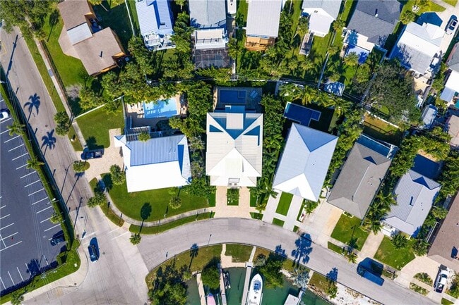 Building Photo - 3333 W Maritana Dr