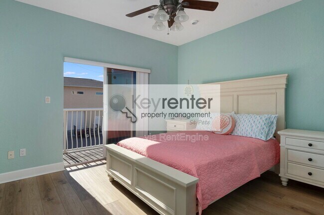 Building Photo - 130 164th Ave