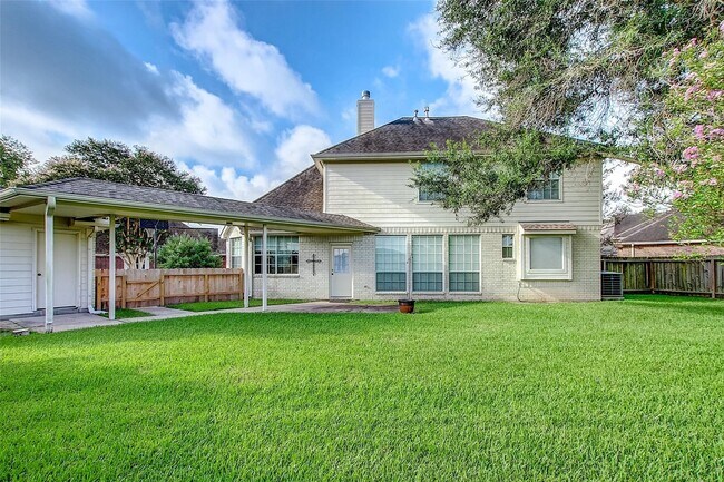 Primary Photo - 2803 Norwood Hills Dr
