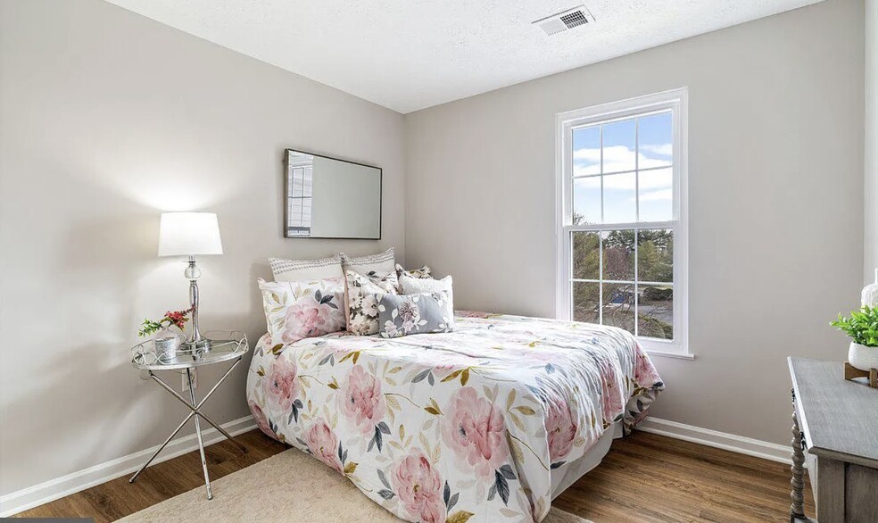 Bedroom (furniture not included) - 5640 Wade Ct