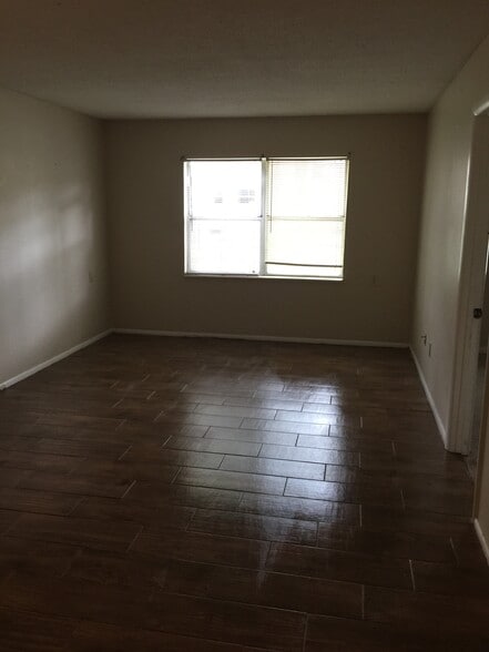 Bedroom 1 - 229 E King St