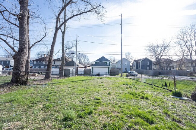 Building Photo - 3117 N Park Ave