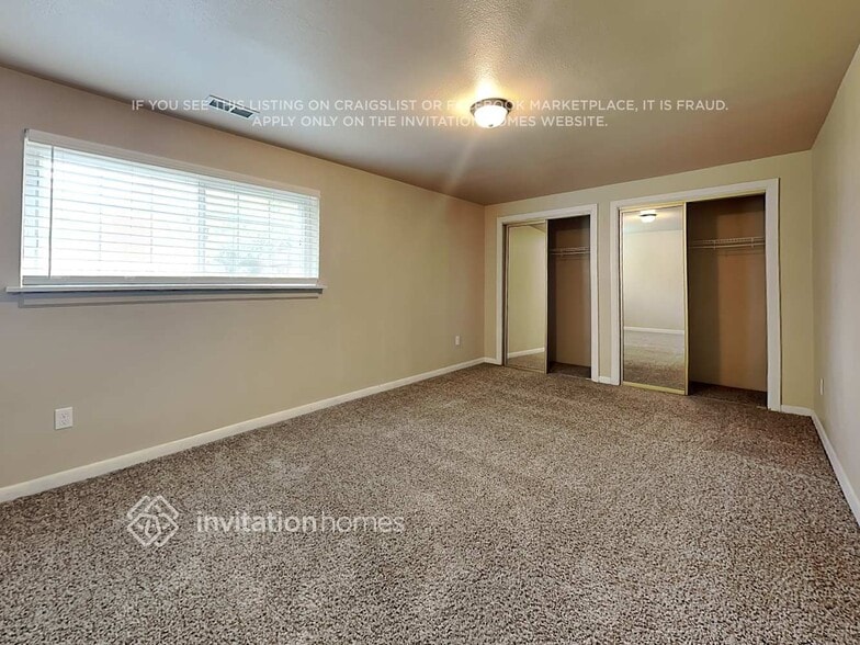 Building Photo - 19401 8th Ave S