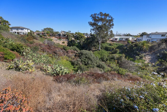 Building Photo - 4202 Dakota Dr