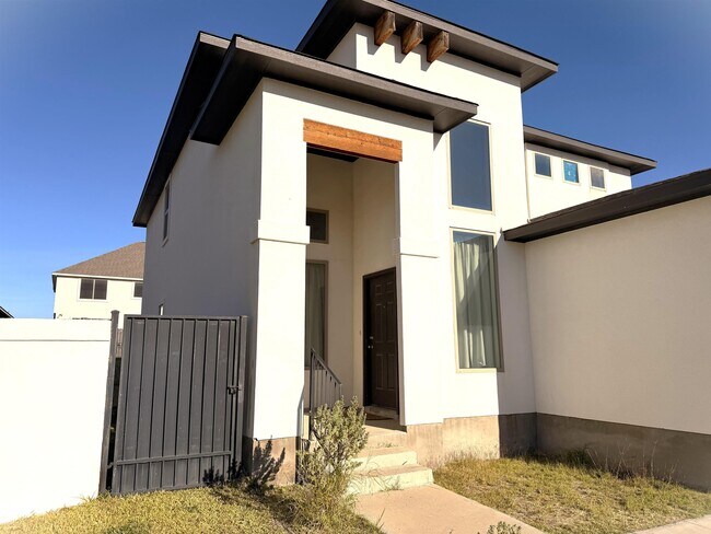 Building Photo - 414 Placido Dr