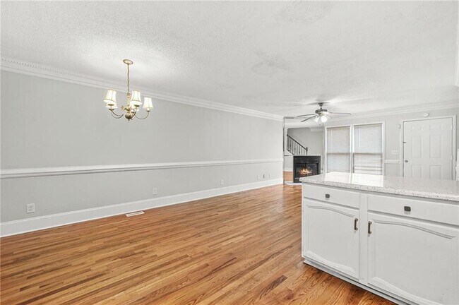 Building Photo - 140 Davis Mill Ct
