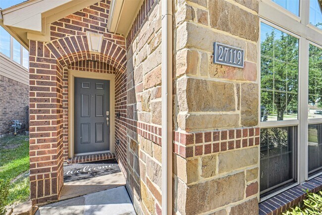 Building Photo - 27119 Postwood Manor Ct