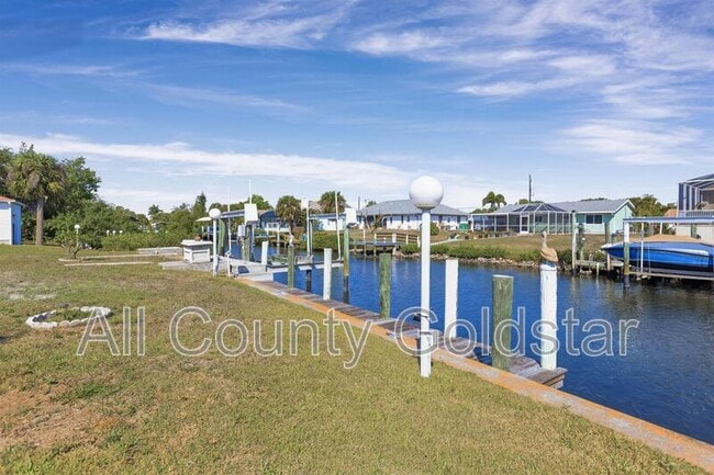 Building Photo - 18662 Arapahoe Cir