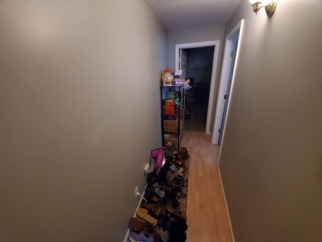 Building Photo - AVAILABLE JUNE! - 7 Bed 3 Bath Home!