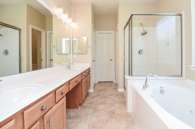 Building Photo - 21373 Thurston Crossing Dr