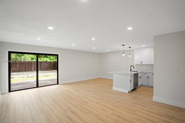 Building Photo - 28015 SW 143rd Ct