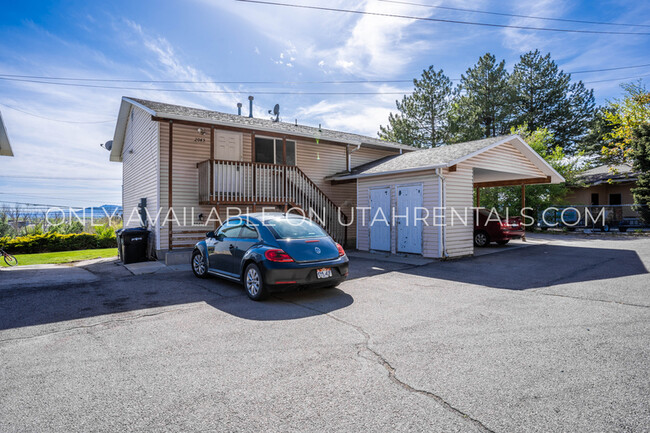 Building Photo - 2053 S State St