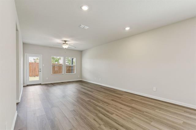 Building Photo - 606 Travine Dr