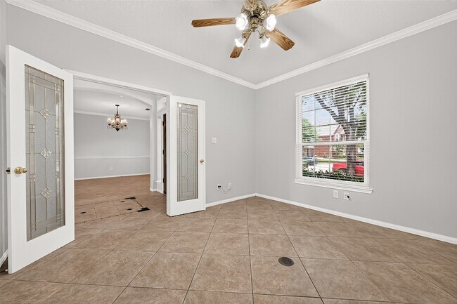 Building Photo - 1415 Kennewick Ct
